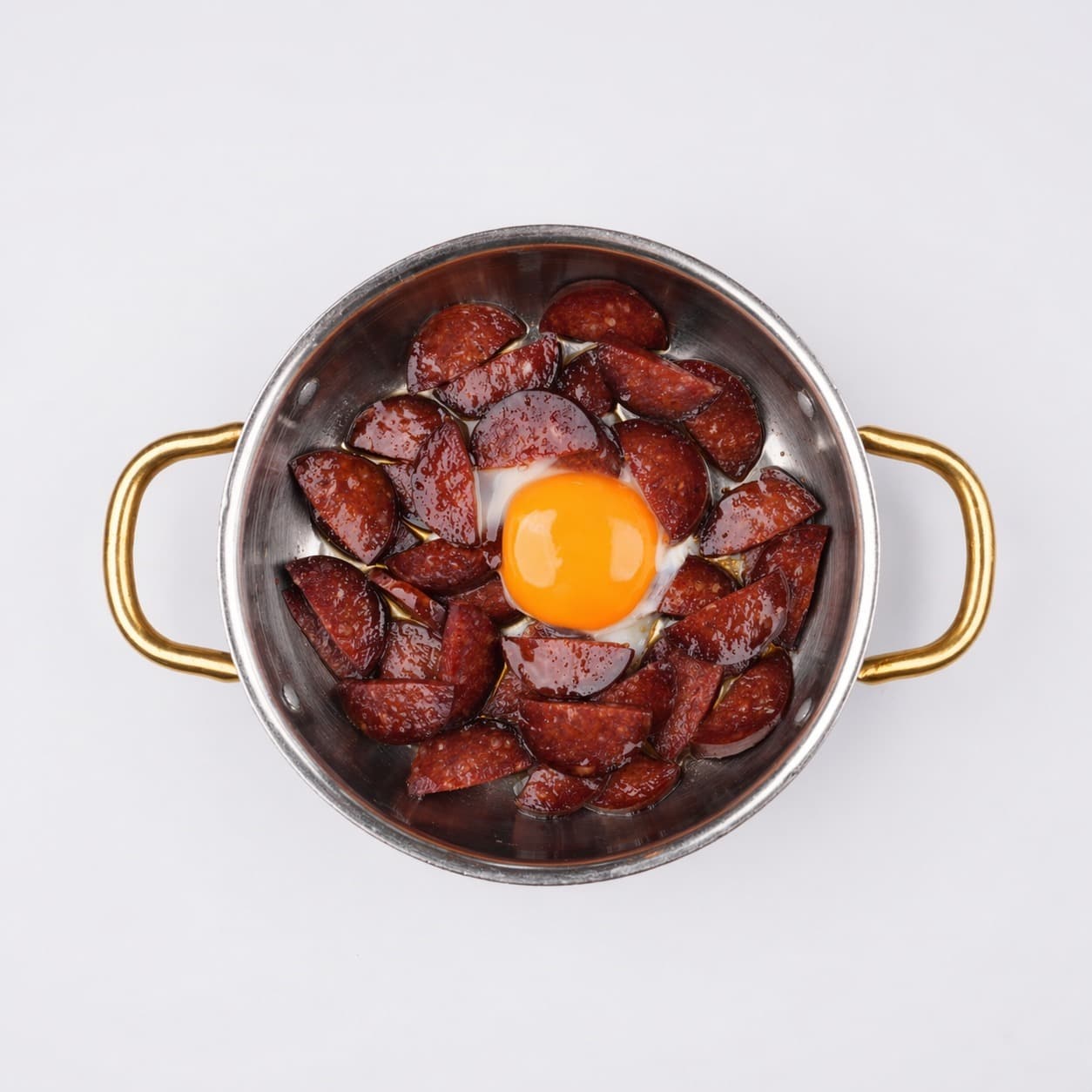 SUCUKLU YUMURTA